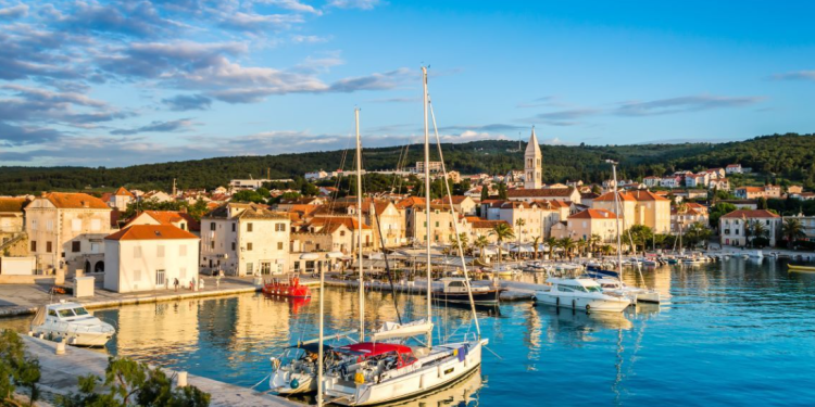 USKORO KREĆE Brač Film Festival u Supetru!