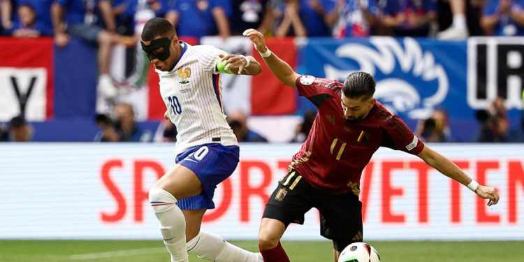 UŽIVO: Maskirani Mbappé predvodi Francusku, mogu li ‘Crveni vragovi‘ do senzacije?