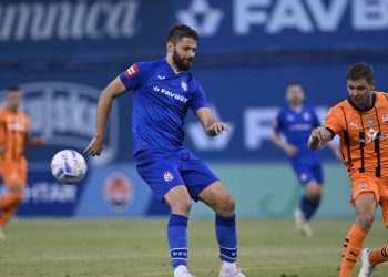 UŽIVO: Petković je nepogrešiv, zabio novi gol iz penala, Kačavenda pogodio vratnicu