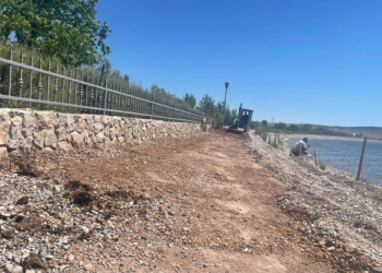 Udruga “Seline” ne predstavlja mještane niti brani pomorsko dobro već isključivo svoje privatne interese!