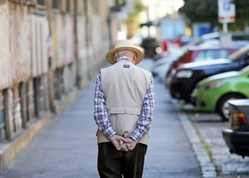 Umirovljenici našli način da uštede struju i ne pale klimu: ‘Sjedneš i nitko te ne dira’