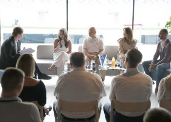 Uspješni poduzetnici poručili osmašima: Vjerujte u sebe