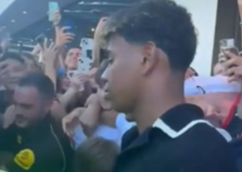 VIDEO Svi su ludi za Yamalom: publika ga je preplavila u Marbelli