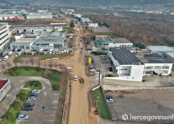 VIDEO USKORO ĆE GODINU DANA Rekonstrukciji ceste u Rodoču se ne nazire kraj, poduzetnici zbrajaju gubitke