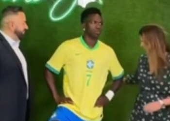 VIDEO Vinicius i šala s obožavateljima u muzeju voštanih figura