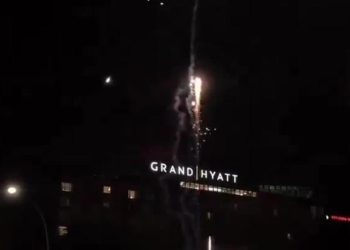 Vatromet ispred nizozemskog hotela: Turski navijači ometaju protivnike u 2 ujutro