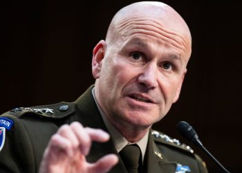 Visoki general NATO-a tvrdi da Ukrajina ima ‘odličnu’ ratnu strategiju — RT World News