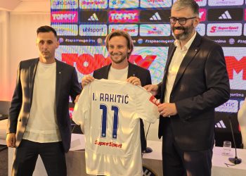RAKITIĆ PREDSTAVLJEN ‘Da mi je netko ovo rekao prije dva mjeseca, smijao bih mu se. Kum je zaplakao kada se sve riješilo’ | NACIONAL.HR