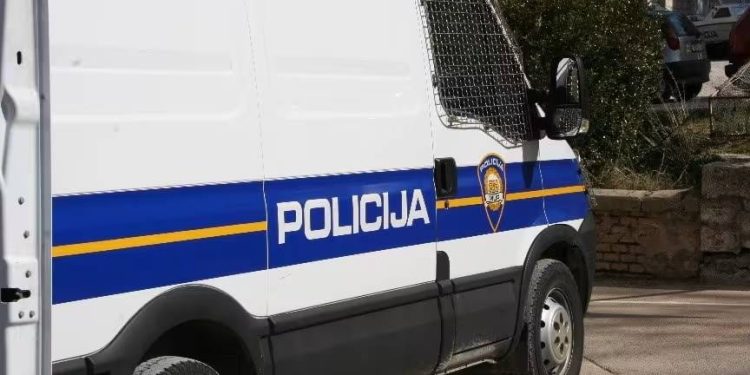 ZAR PONOVNO?! Dva bolesnika snimala djecu po Istri!