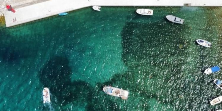 ZAVRŠENA SANACIJA LUKOBRANA I GATA Luka Ražanac zasjala u novom ruhu!