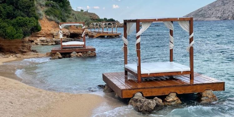 Za ove baldahine nema dozvolu!