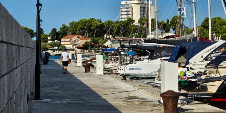 Za rekonstrukciju i održavanje lučkog područja Vodice, Šibensko-kninska Lučka uprava uložila više od 75 tisuća eura vlastitih sredstava