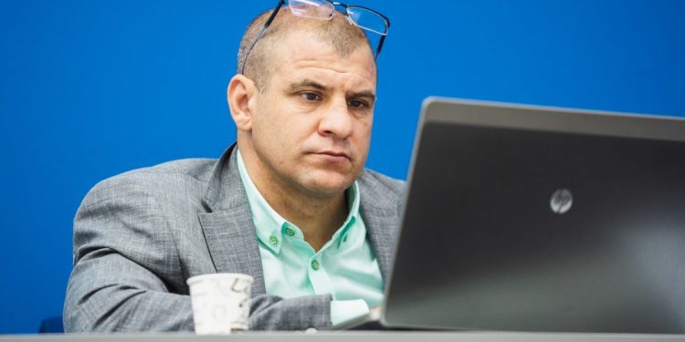 Žaja iz DP-a je ljut zbog nastupa transrodne boksačice u Parizu, žestoko je reagirao