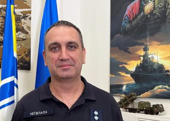 Zapovjednik ukrajinske mornarice kaže da ruski ratni brodovi napuštaju krimsko središte u Crnom moru