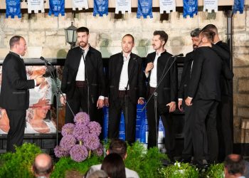 Završnica festivala dalmatinskih klapa u Omišu!