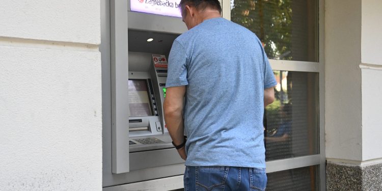 Zbog jedne greške Hrvat ostao bez 9.500 eura s računa: Ovo ama baš nikada nemojte činiti