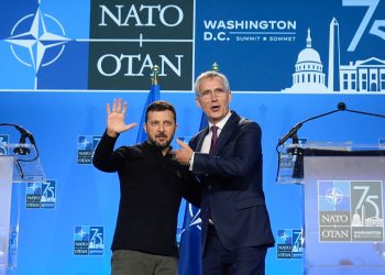 Zelenskyy kaže da Ukrajina ne može dobiti rat ako SAD ne ukine ograničenja napada na vojne ciljeve u Rusiji