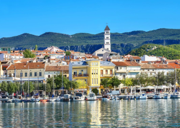 Znate li koliko turista svakodnevno zatraži pomoć hrvatskih liječnika u Crikvenici?