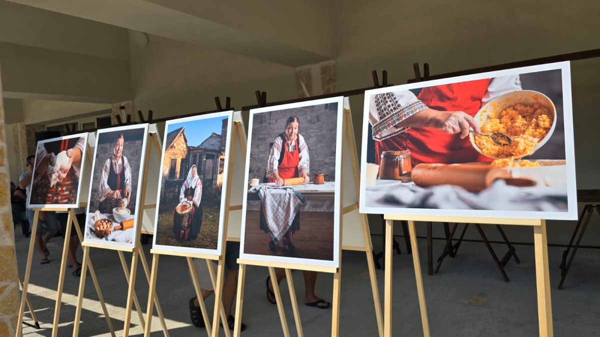 benkovac izlozba pecat  3