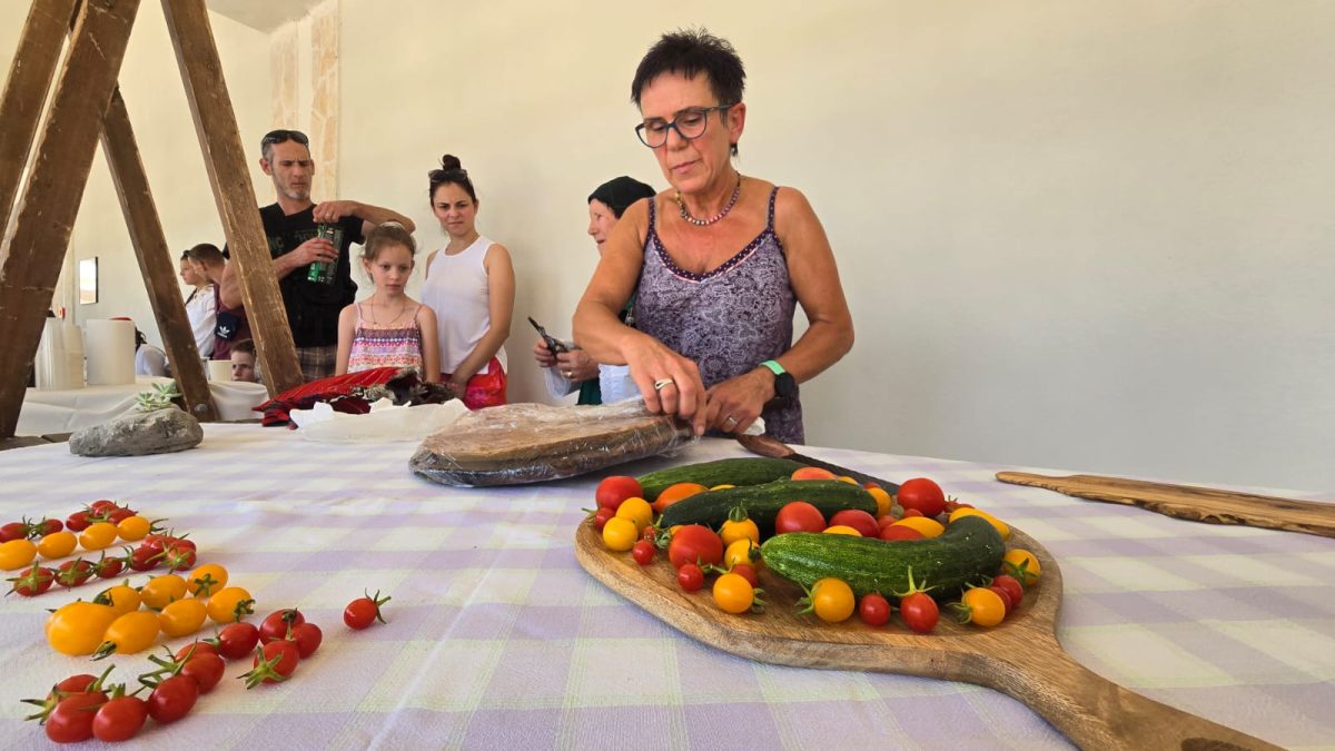 benkovac izlozba pecat  32