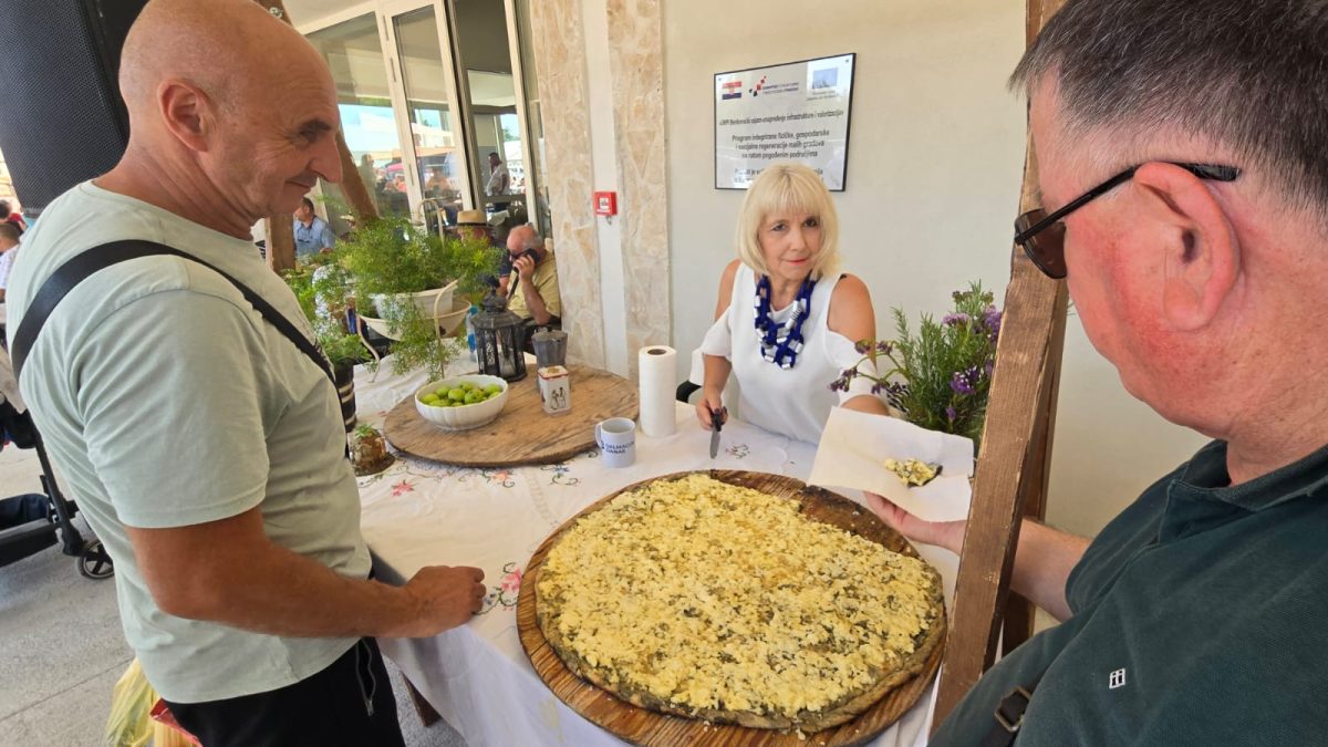 benkovac izlozba pecat  7