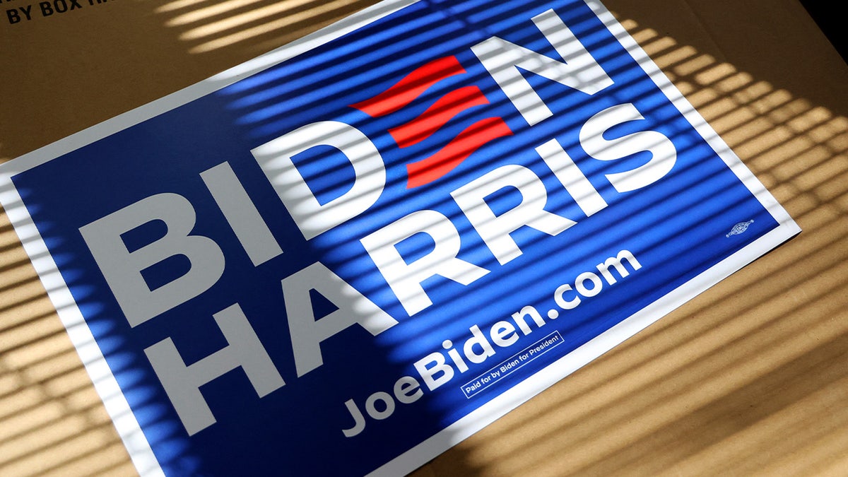 Znak Biden Harris