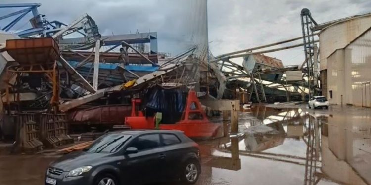 UŽAS U CRNOJ GORI Pogodilo ih nezapamćeno nevrijeme, ima i mrtvih | NACIONAL.HR