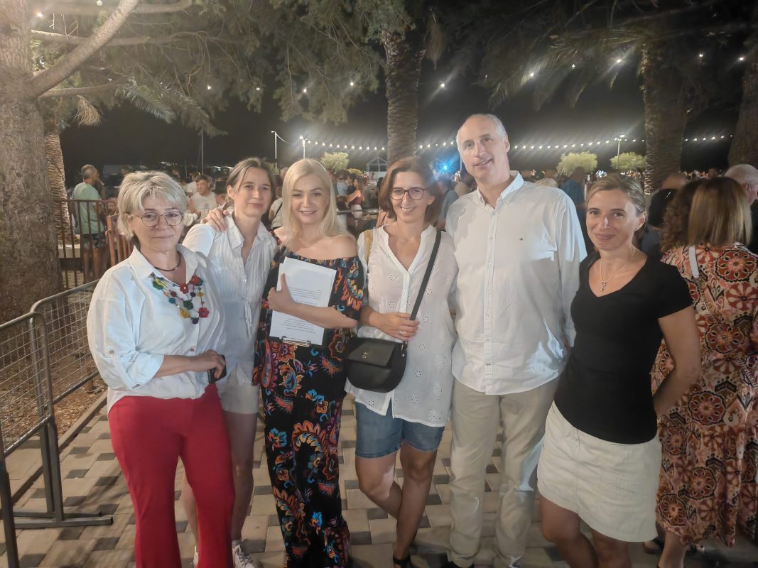 festival soparnika dugi rat  1