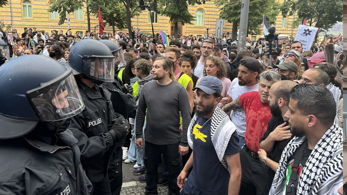 Policija intervenira na propalestinskom maršu u Berlinu