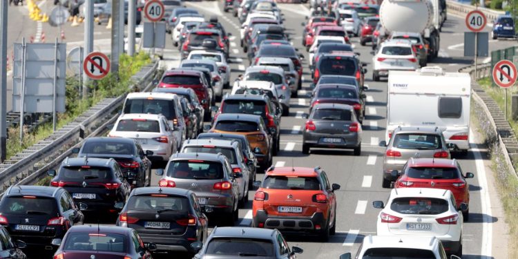 Varaju na autocestama: Iz HAK-a upozoravaju kako prepoznati prevarante i tko su im mete