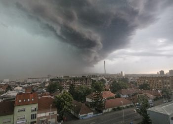 Cijela Hrvatska pod meteoalarmima, stiglo upozorenje meteorologa: ‘Prijeti nam vremenska nepogoda’