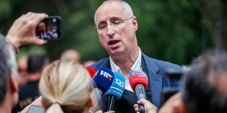 SPIKOM NA SPIKU Puljak i Šuta prozivali se na presicama; ‘I vijećnici HDZ-a su dobili previše novca, ne samo Centra’ | NACIONAL.HR