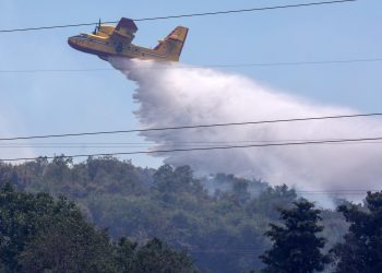MA DAJTE, LJUDI! Vatrogasci upozoravaju da požari nisu predstava i da ih se ne snima dronovima | NACIONAL.HR
