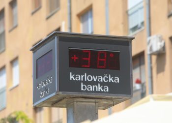 NATAVAK TOPLINSKOG VALA Na Jadranu vrlo vruće, u unutrašnjosti mogući pljuskovi | NACIONAL.HR