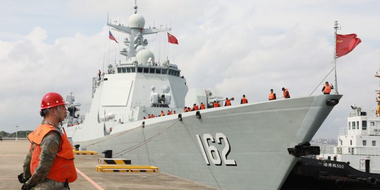 OPASNI MANEVRI Kina i Rusija započele pomorske vojne vježbe u Južnom kineskom moru | NACIONAL.HR