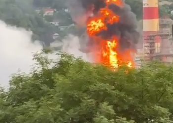 Rusija tvrdi da je oborila 75 ukrajinskih dronova, oštećena rafinerija Rosnefta | NACIONAL.HR