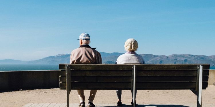 MIROVINE OD DANAS VEĆE Evo kada će umirovljenicima stići povećanje | NACIONAL.HR