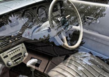 ZAMALO TRAGEDIJA Policajac iz vrelog auta u Splitu izvukao curicu. Majka ‘skoknula’ na sud gdje je čekala 45 minuta… | NACIONAL.HR