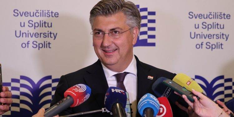 Plenković rekao što misli o prijeporima u Domovinskom pokretu: ‘Vlada je stabilna, to nije upitno’