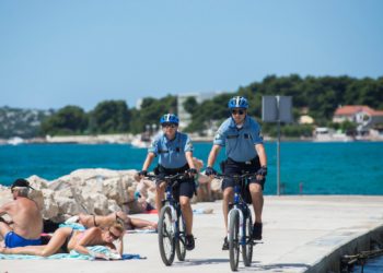 Strava u Umagu, kupači u moru pronašli žensko tijelo: Nije joj bilo spasa, policija na terenu