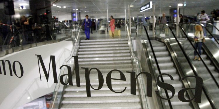 PREIMENOVANJE Milanska zračna luka Malpensa ubuduće će se zvati po Berlusconiju | NACIONAL.HR