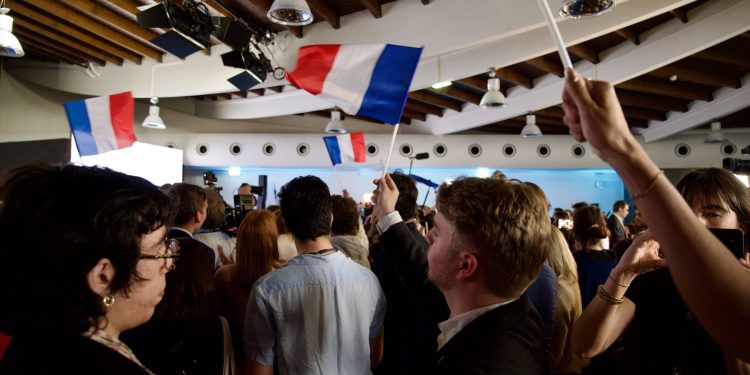 PRVI REZULTATI Ljevica vodi na izborima u Francuskoj, Le Pen poražena | NACIONAL.HR