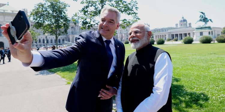 NOVA MIROVINA INICIJATIVA Modi i Nehammer za kraj rata u Ukrajini, Austrija bi mogla biti ‘mjesto dijaloga’ | NACIONAL.HR