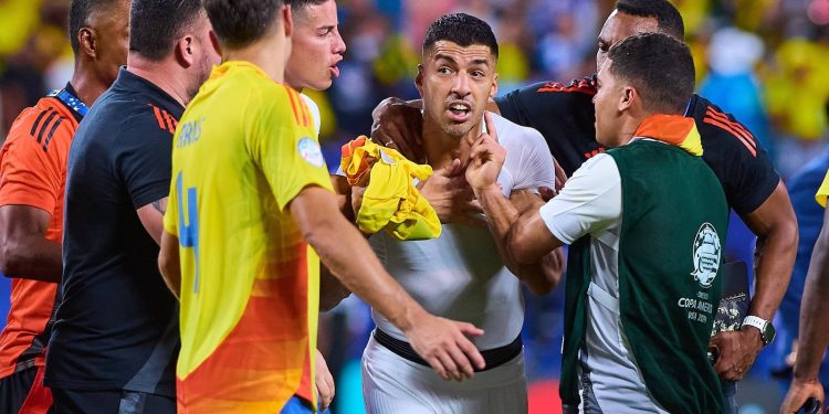 COPA AMERICA Nezapamćeni neredi zasjenili pobjedu Kolumbije: Suarez ponovno pokušao ugristi protivnika! | NACIONAL.HR