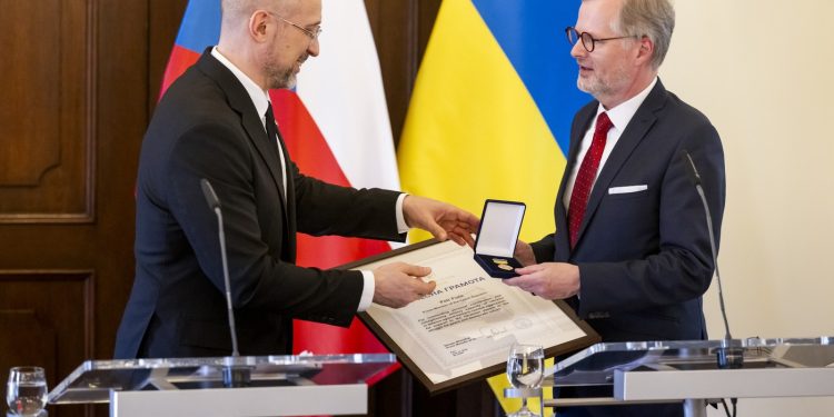 POTPISALI SPORAZUM Česi i Ukrajinci zajedno grade tvornicu streljiva u Ukrajini | NACIONAL.HR