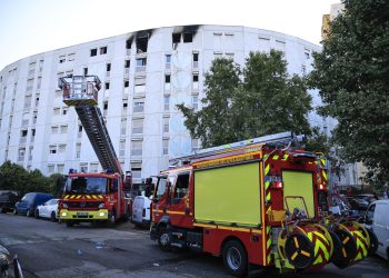 RADNIČKA ČETVRT Požar zgrade u Francuskoj, poginulo sedam osoba | NACIONAL.HR