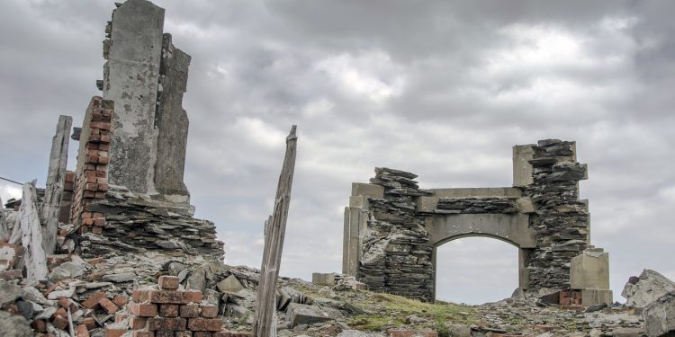 PALESTINCI SE VRAĆAJU Izraelci napustili Han Junis, ostale ruševine i tijela stotina poginulih | NACIONAL.HR
