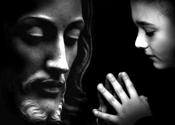 Pet znakova da Bog djeluje u vašem životu: Slomit će svaki strah