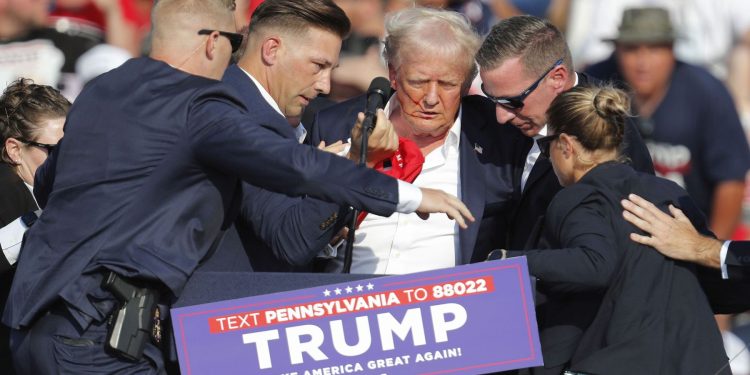 ATENTAT Javio se Trump, spominje Boga. U automobilu napadača pronađen eksploziv. Oglasila se Melania | NACIONAL.HR