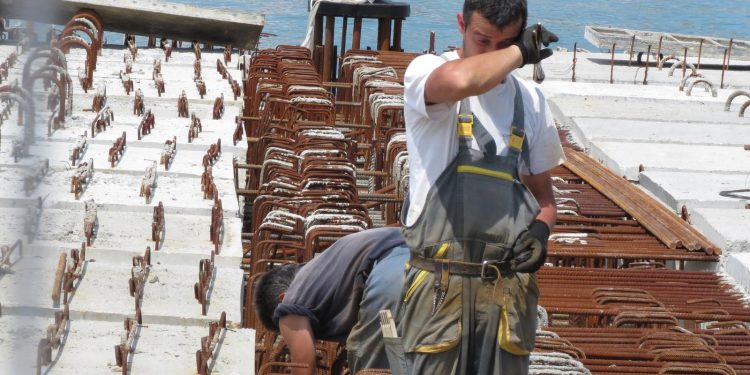 NOVA ABNORMALNOST UN upozorava na epidemiju ekstremnih vrućina, traži zaštitu radnika | NACIONAL.HR